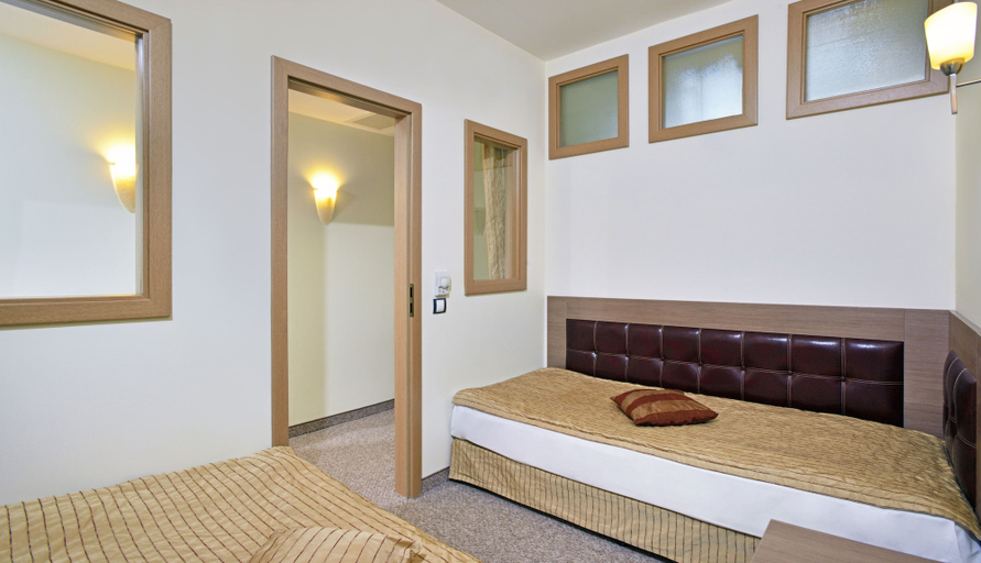 Bedroom 3, Sol Nessebar Palace - All Inclusive, Nesebar