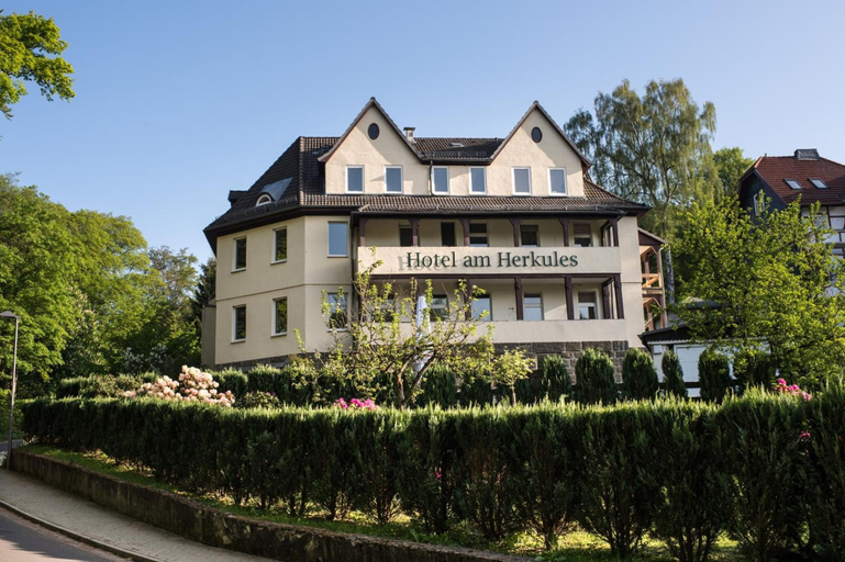 Exterior & Views 2, Hotel am Herkules - garni, Kassel