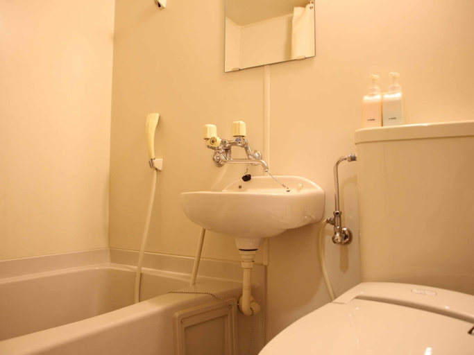 Bathroom 3, Hotel ab Shiga, Ōtsu