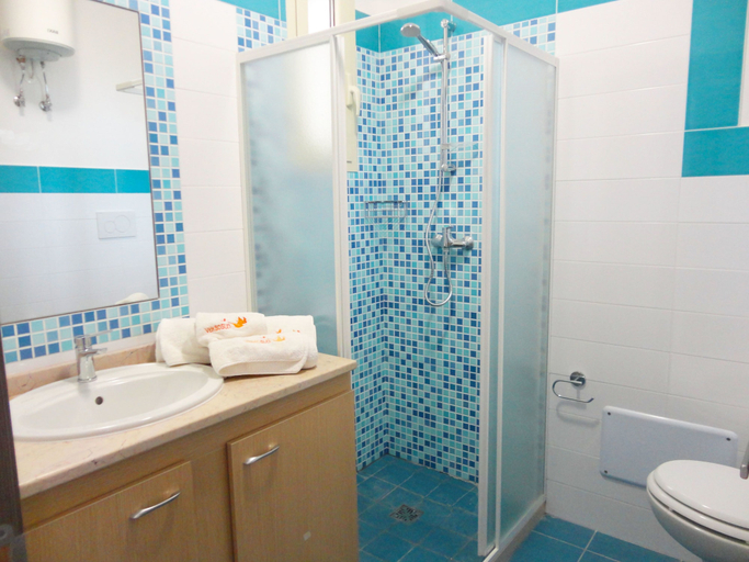 Bathroom 3, VersoSud - Acton Apartment 16, Lecce