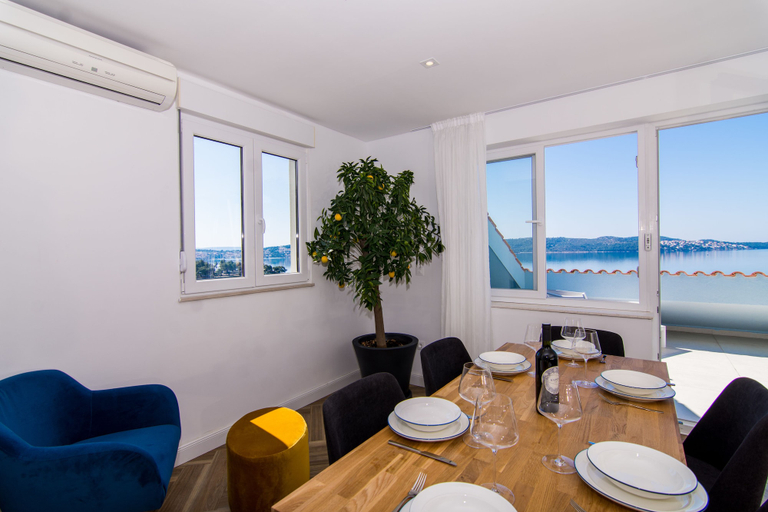 Others 5, Seafront Luxury Apartments Fun, Trogir