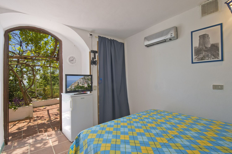 Bedroom 5, Casa Albatros, Salerno