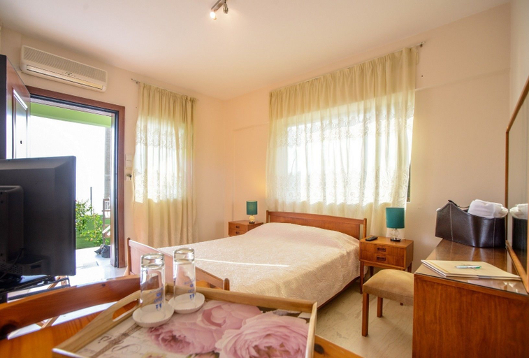 Bedroom 5, Moireas Apartments, Peloponnese