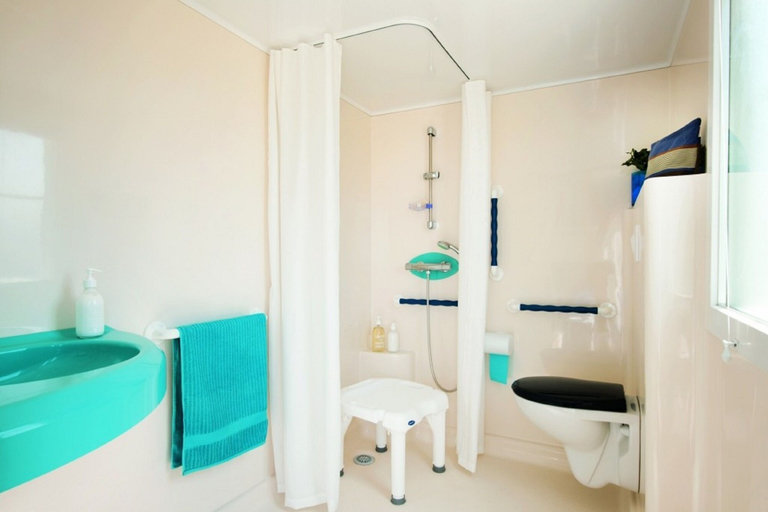 Bathroom, Camping Le Fayolan, Jura