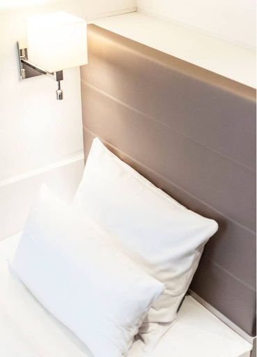 Bedroom 3, Bayerischer Hof, Kitzingen