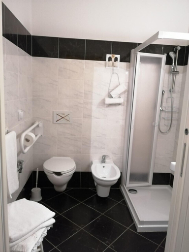 Bathroom 5, Sardegna Sole e Mare, Sassari