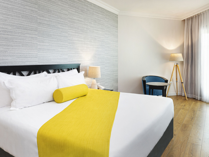 Bedroom 4, Brown Dead Sea by Brown Hotels