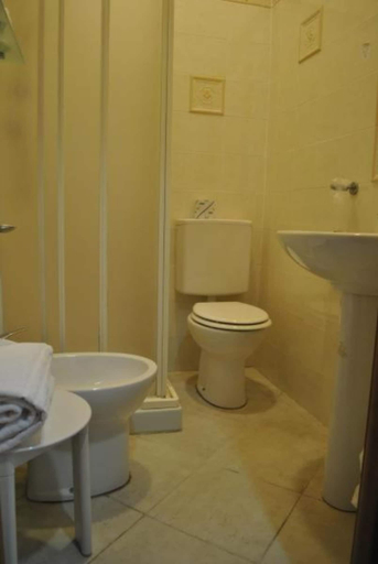 Bathroom 4, Auto Park Hotel, Florence
