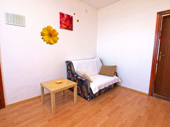 Others 4, Apartment 990, Vodnjan