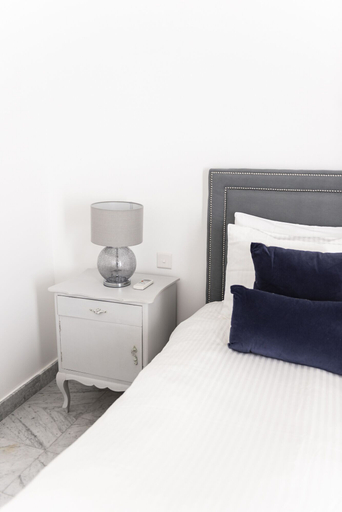 Bedroom 3, Carmelita