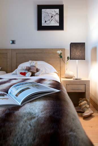 Bedroom 4, CGH Résidences & Spas Les Chalets d'Angèle, Haute-Savoie