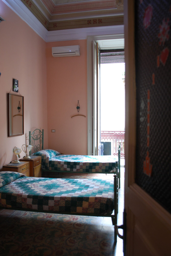 Bedroom 2, Casa Verdi, Catania