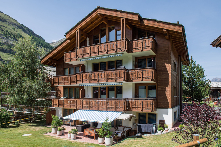 Exterior & Views 2, Ferienhaus Felicé, Visp
