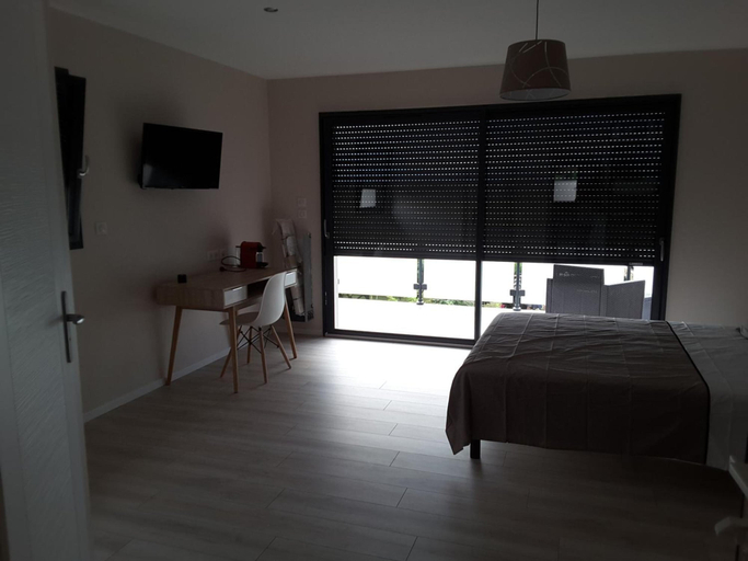 Bedroom 2, Villa'vi Lyon Est Chambres d'Hôtes, Rhône