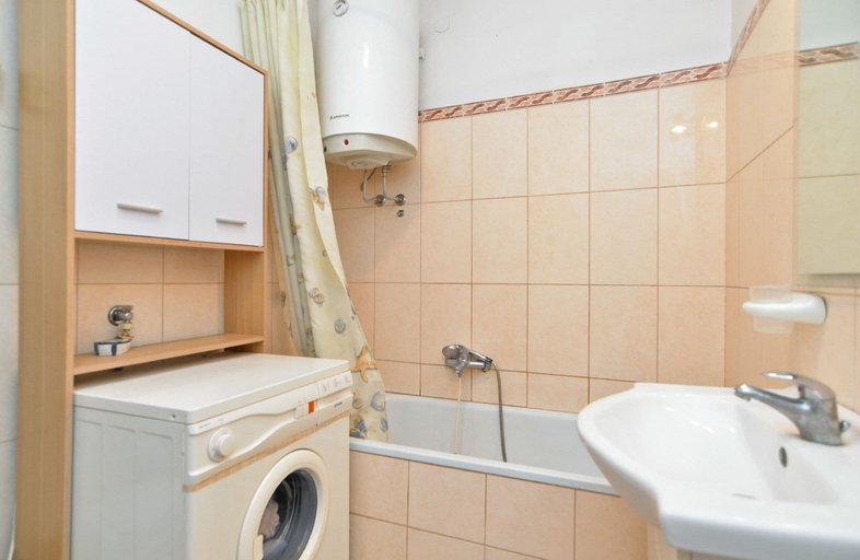 Bathroom 4, Apartment 1597, Rovinj