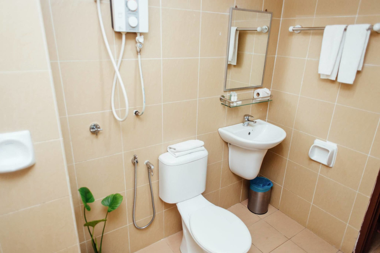 Bathroom 4, Hotel Darul Makmur, Jerantut