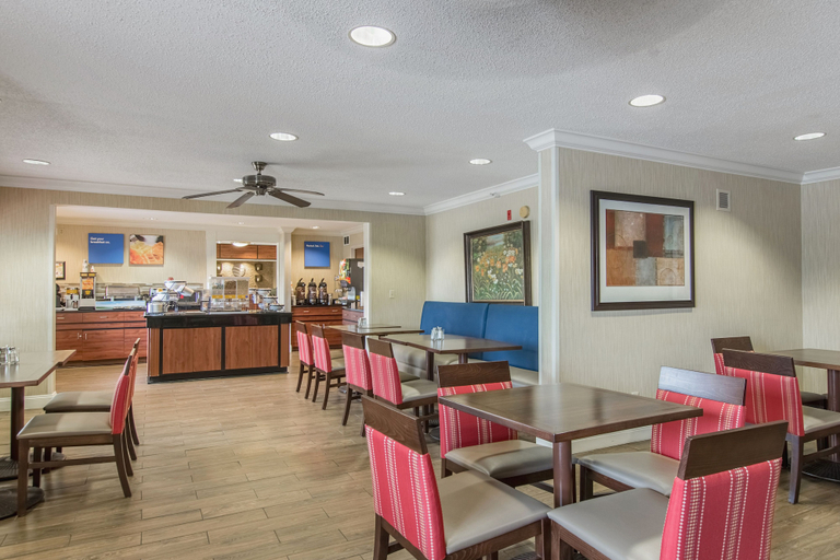 Food & Drinks 5, Comfort Inn Evansville East, Vanderburgh