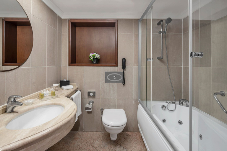 Bathroom 5, Dedeman Istanbul, Beşiktaş