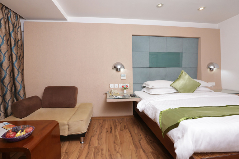 Bedroom 2, Hotel Trinity Isle, Bangalore