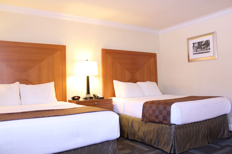 Bedroom 5, Inn at San Luis Obispo, San Luis Obispo