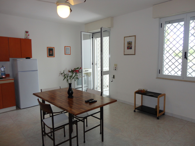 In-room dining, VersoSud - Apartment Vicino Spiaggia 04, Lecce