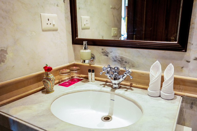Bathroom 4, Saptapuri Varanasi by Royal Orchid Hotels Limited, Chandauli
