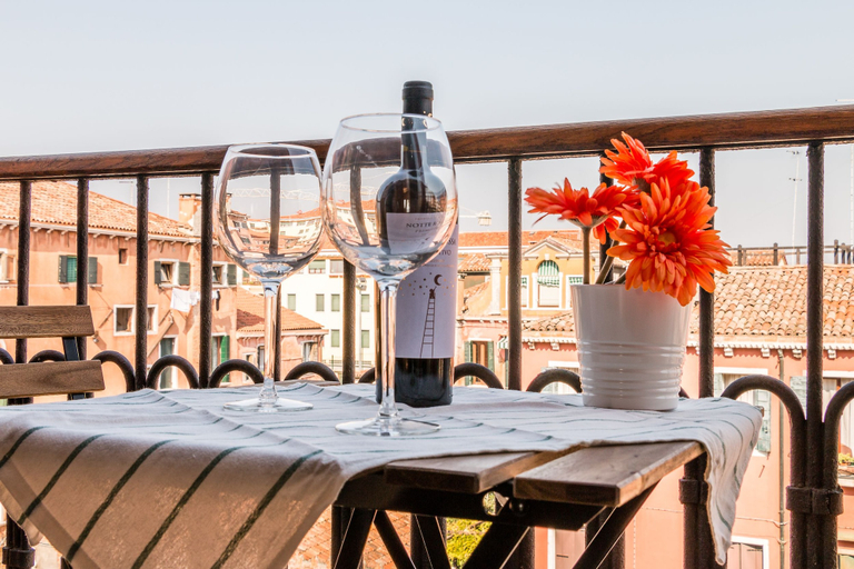 Others 4, Sunny Canal View in Venice Chic Movida, Venezia