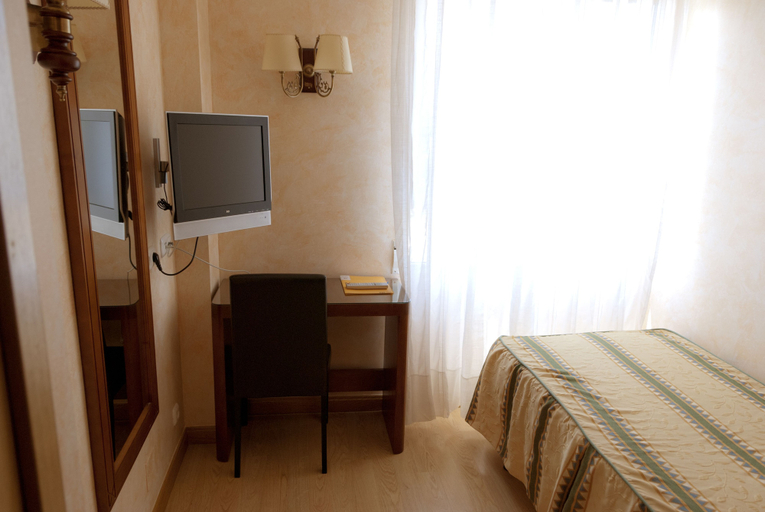 Bedroom 4, Hotel Abadía Camino Santiago, Burgos