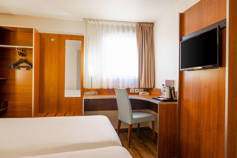 Bedroom 23