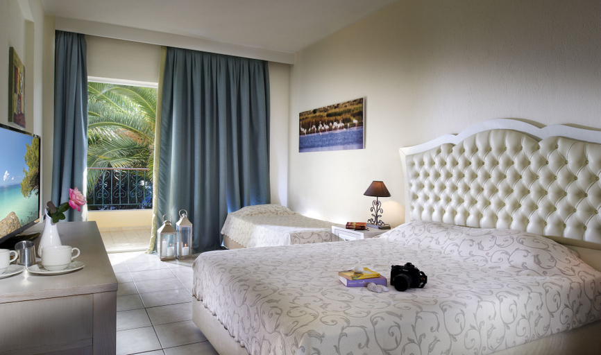 Bedroom 4, Portes Beach Hotel, Central Macedonia