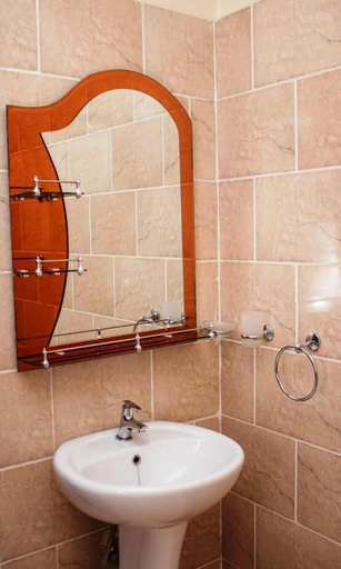 Bathroom 4, Royal Park Hotel Jinja, Jinja
