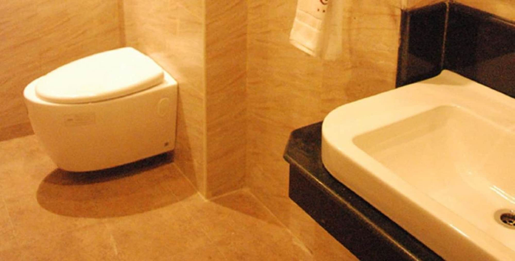 Bathroom, Le Emmaus Residency, Kancheepuram