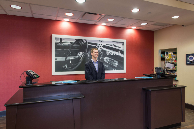 Public Area 2, Hampton Inn & Suites Detroit / Airport - Romulus, Wayne