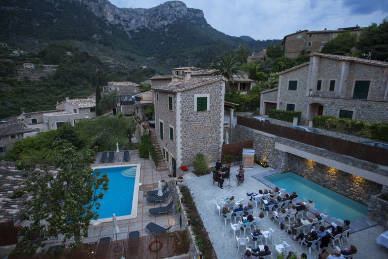Exterior & Views 2, Hotel y Apartamentos DES PUIG, Baleares