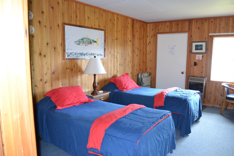 Bedroom 3, Zachar Bay Lodge Inc, Kodiak Island