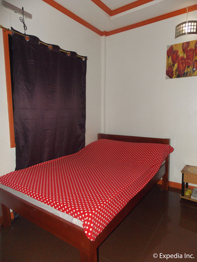 Bedroom 3, Maxvir Inn Beach Resort, Oslob