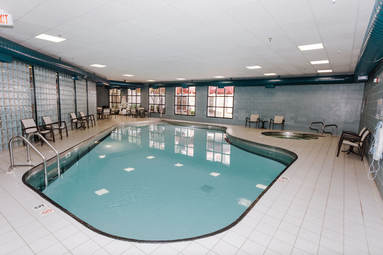 Sport & Beauty 3, DoubleTree by Hilton Hotel Bloomington, McLean