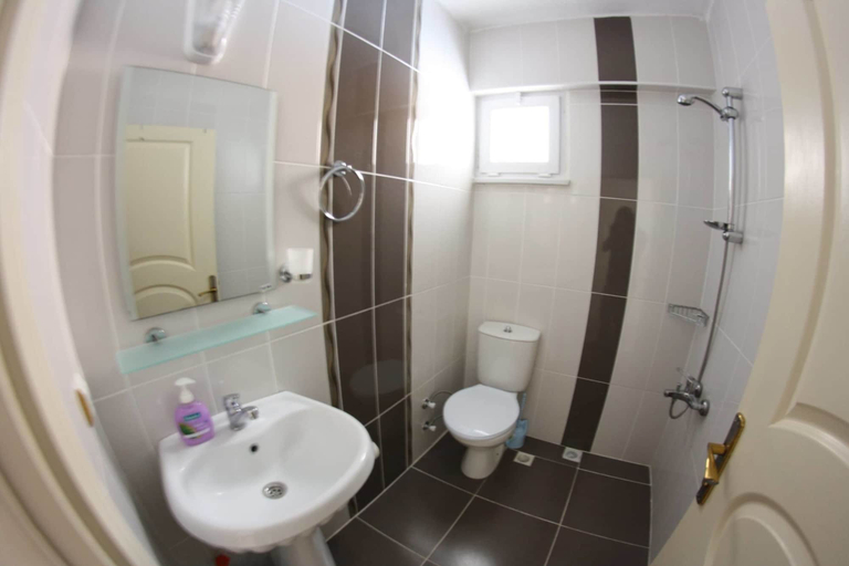 Bathroom, Kiraz Apart Otel, Marmara
