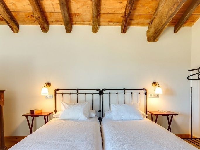 Bedroom 2, Casa Remedios, Asturias