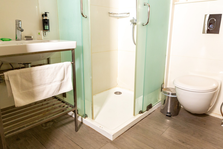 Bathroom 4, Caramel Boutique Hotel, Beirut
