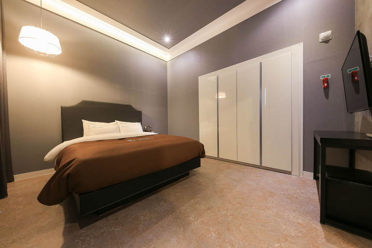 Bedroom 3, Hotel Merrymud, Boryeong