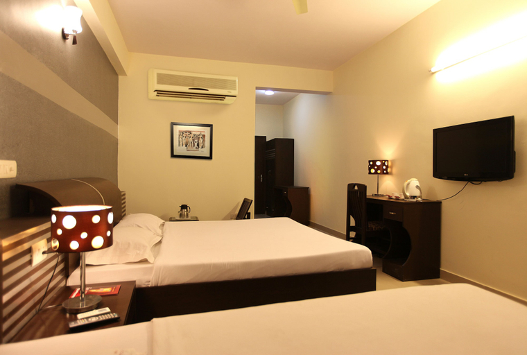 Bedroom 4, Hotel Airport City, Delhi