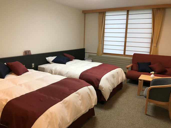 Bedroom 3, Tokachi Nauman Onsen Hotel, Makubetsu