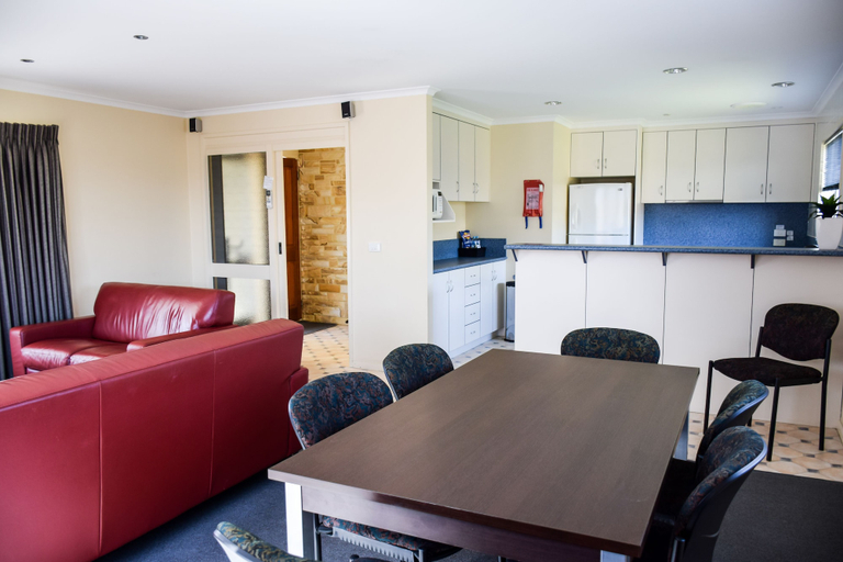 Others 4, Beachway Motel & Restaurant, Central Coast - Pt A