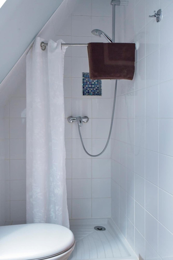 Bathroom 5, Domaine de Kerzuat - Chambres d'hôtes, Finistère
