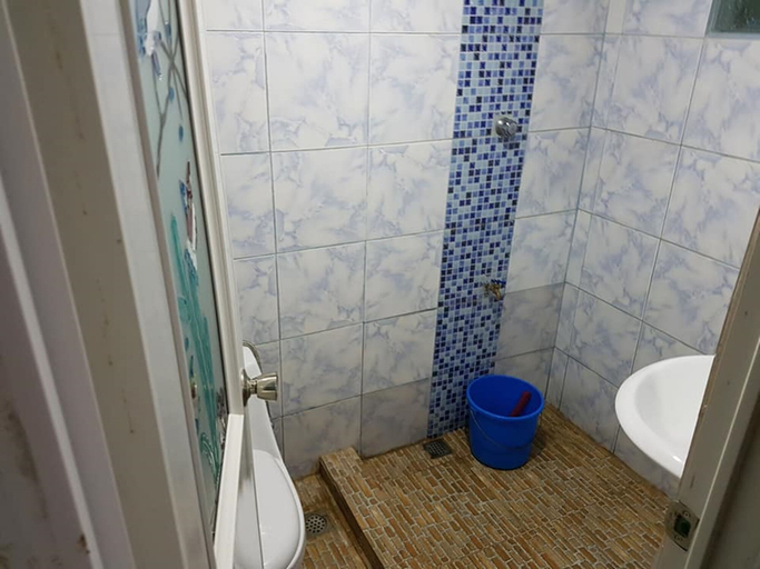 Bathroom 4, Nature Green Forest Resort, Baler
