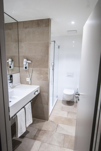 Bathroom 5, Bayerischer Hof, Kitzingen