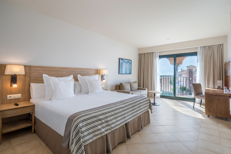 Bedroom 3, Barceló Punta Umbria Beach Resort, Huelva