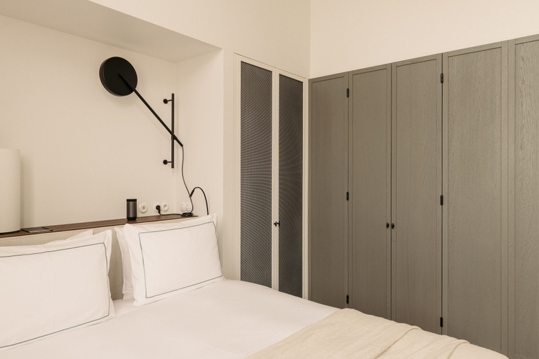Bedroom 2, august, Antwerpen