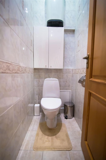 Bathroom 2, ApartExpo on Kutuzovsky 35-2, Western